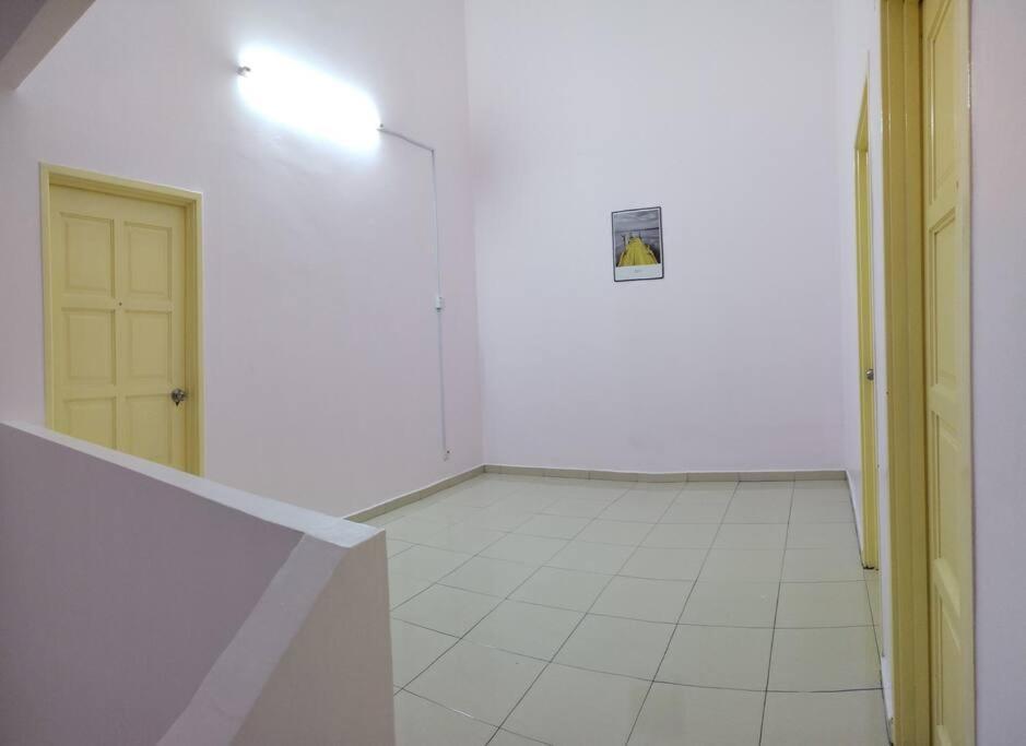 1122 Park S2 # U - 5 Bedroom *
